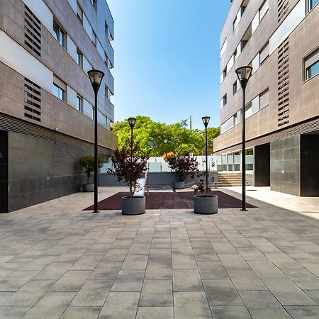 Merce Apartment Forum Barcelona 圣阿德里安-德贝索斯 外观 照片