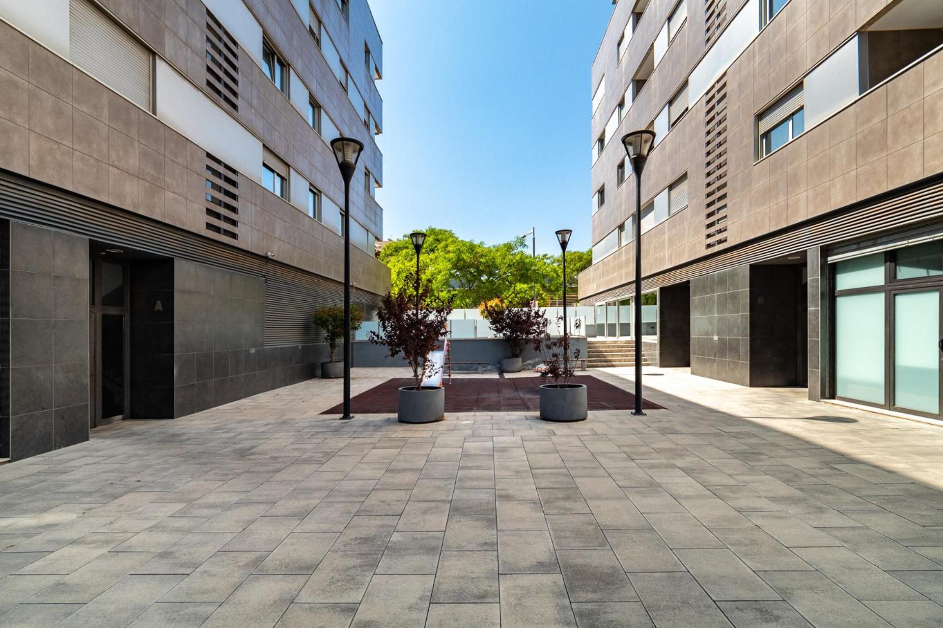 Merce Apartment Forum Barcelona 圣阿德里安-德贝索斯 外观 照片