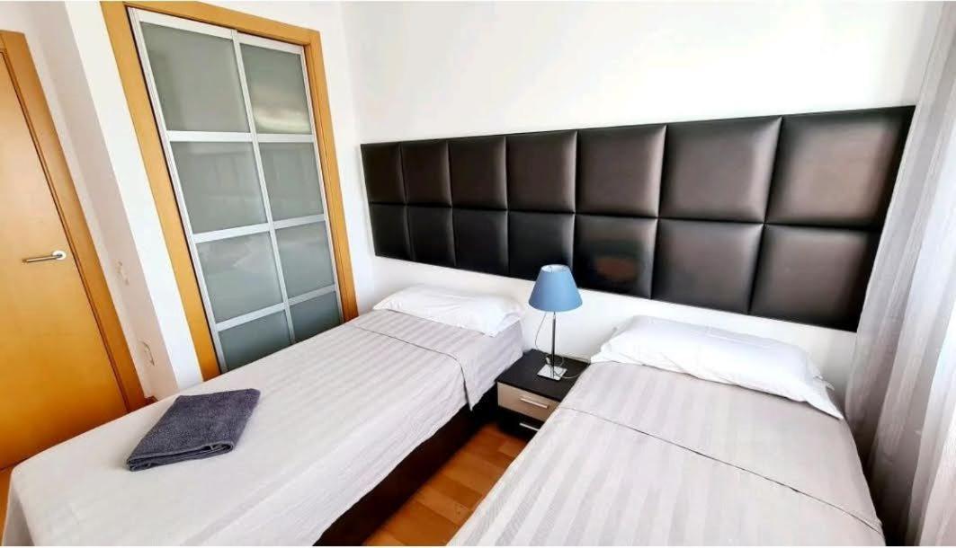 Merce Apartment Forum Barcelona 圣阿德里安-德贝索斯 外观 照片
